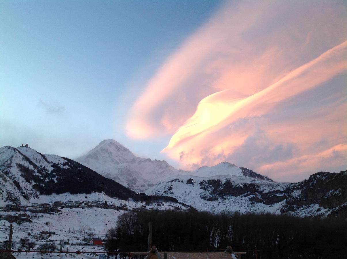 Aia Kazbegi Hotell Eksteriør bilde